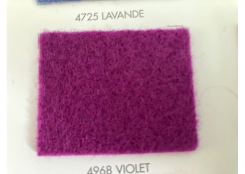 MOQUETTE RASE AIGUILLETÉ VIOLETTE