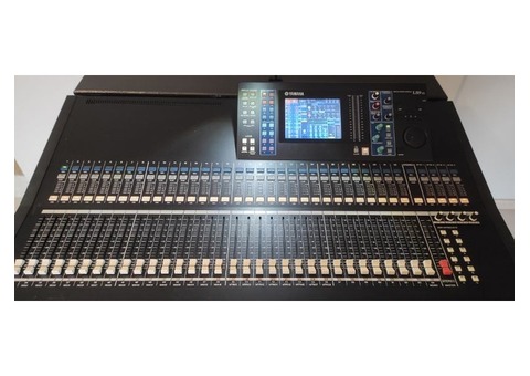 Yamaha LS932