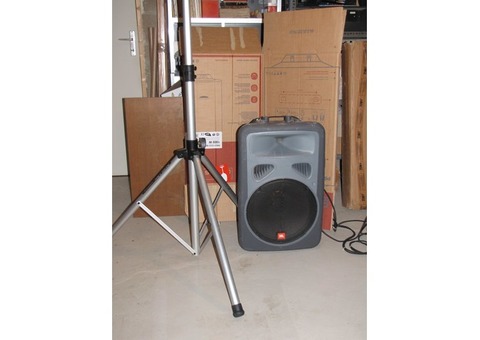 Paire enceintes actives JBL EON15 avec pieds