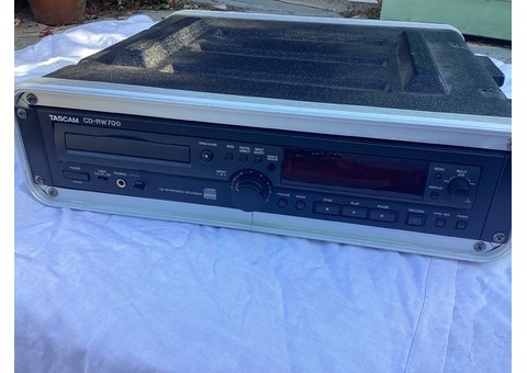 Enregistreur cd TASCAM RW 700