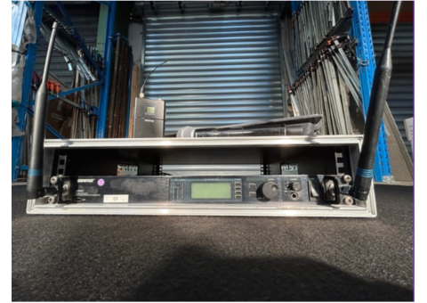 SHURE UR4S Recepteur simple UHFR 1UR1 1UR2