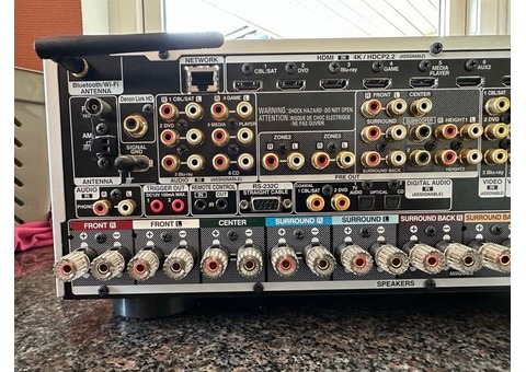 Amplificateur audiovidéo Denon AVRX6400H 112 canaux un des modèles haut de gamme de Denon