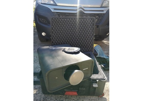 VIDÉOPROJECTEUR CHRISTIE LX700