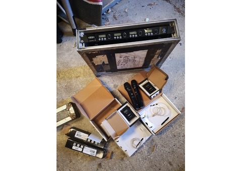 SIRUS Système sans Fil avec Micro Main et casque HF