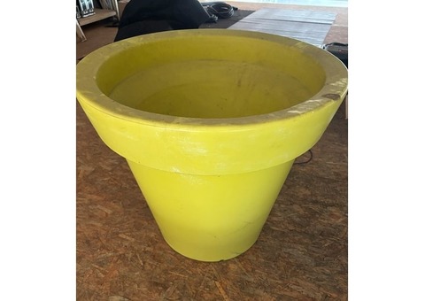 Pot de fleur géant lumineux