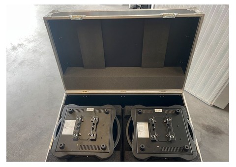 Projecteur asservies iB16R Hybrid Showtec