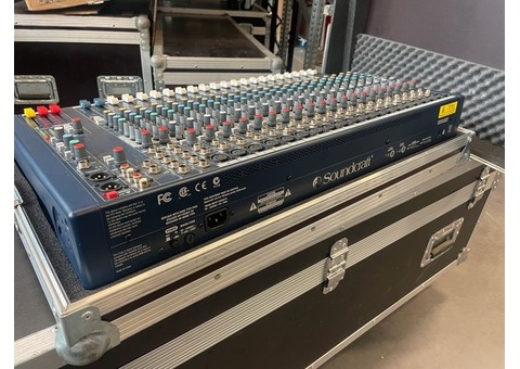 onsole de mixage analogique Soundcraft MPMi20