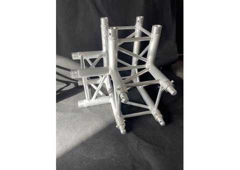 Structure dangle 3 D aluminium MILOS QLU30