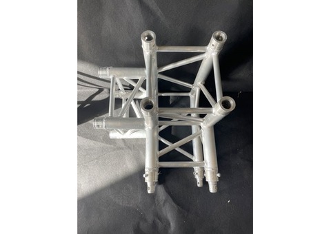 Structure dangle 3 D aluminium MILOS QLU30