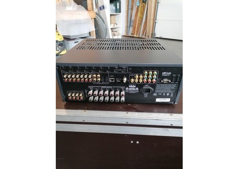 Amplificateur AV ARCAM AVR380