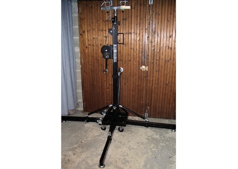 Lot de 4 pieds Mobiltech ALPTek45 et 4 adapatateur poutre ETAT NEUF