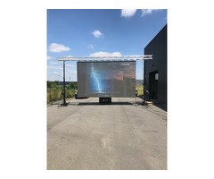 ECRAN GEANT LED KINESIK AIRSCREEN FIRST LINE CURVE SERIE PITCH 39 extérieur de 5mx3m soit 15m2
