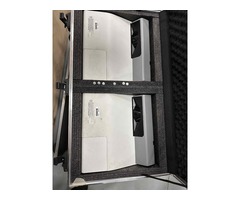 Video projecteur Sony et flight case