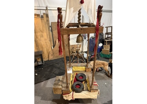 Charrette scénique médiévale fantastique déambulation à rafraîchir