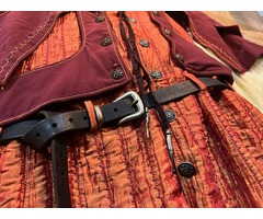 COSTUMES MÉDIÉVAUX ARTISTIQUES