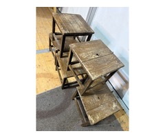 LOT DE 5 TABOURETS EN BOIS MASSIF
