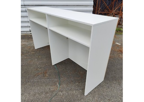 Comptoir bar stratifié blanc façade tasseaux bois