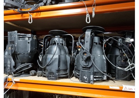 LOT 65 SOURCE 4 NOIR 575W HPL LENTILLES