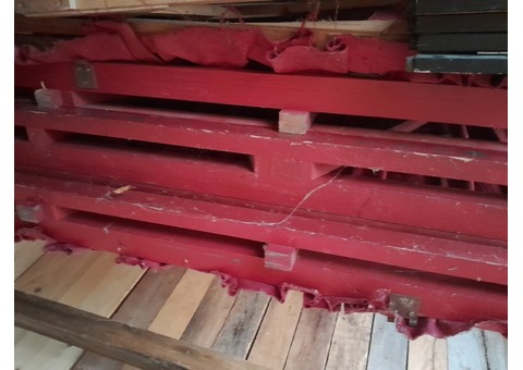 theatre complet scène en bois et grill en aluminium