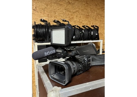 Caméra professionnelle SONY HXRNX3 NXCAM accessoires
