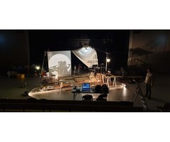 Vend scènedécor à hauteurs multiples en bois et métal