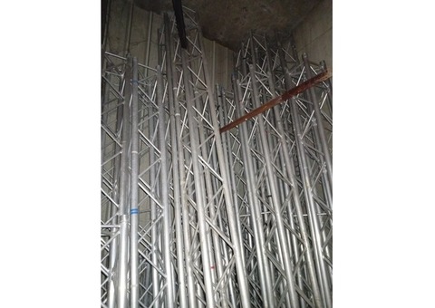 Structure Lot Carré Triangle 300