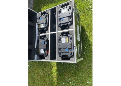 Lot de 4 moving lights Briteq BTW19L10