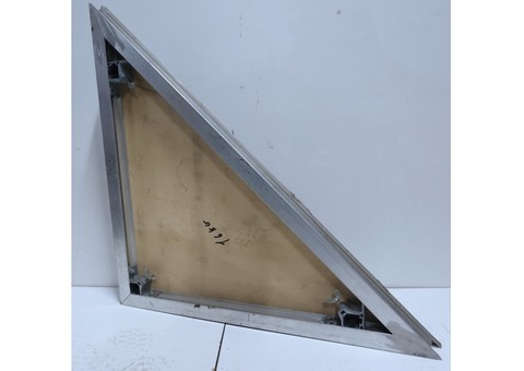 2 praticables triangulaires