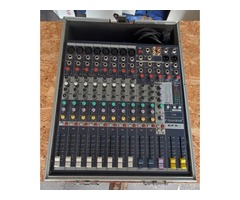 Console de son SOUNDCRAFT EFX8 Flight case TRÈS BON ÉTAT