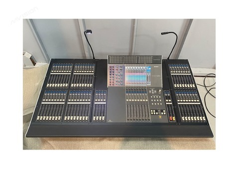 Console Audio Yamaha M7CL