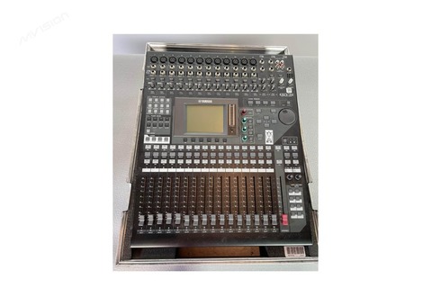 Console numérique 01V96i Yamaha 32 canaux8 aux8 bus