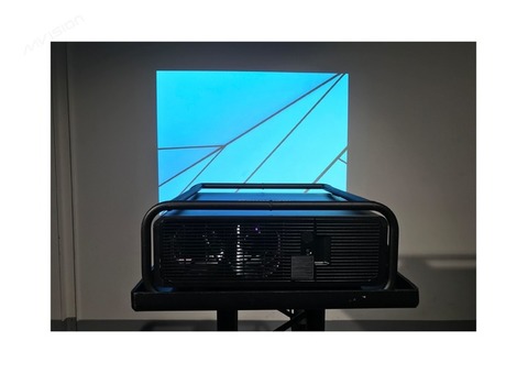 Vidéoprojecteur 7 000 lumens Panasonic PTDZ780LBE 1920x1200