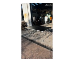 Scène 12m2 noire H60cm avec jupe de scène