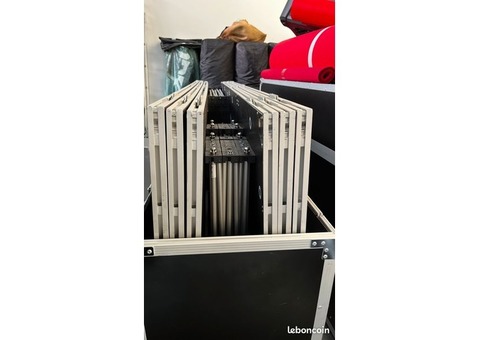 Scène 12m2 noire H60cm avec jupe de scène