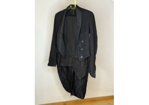 Lot de Costumes style 1900 35 pièces