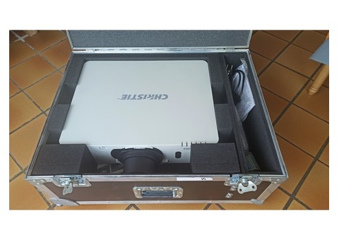 Vidéoprojecteur CHRISTIE LWU501i