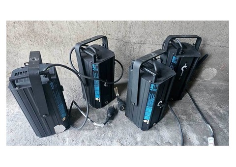 4 Projecteurs PC F51 ADB