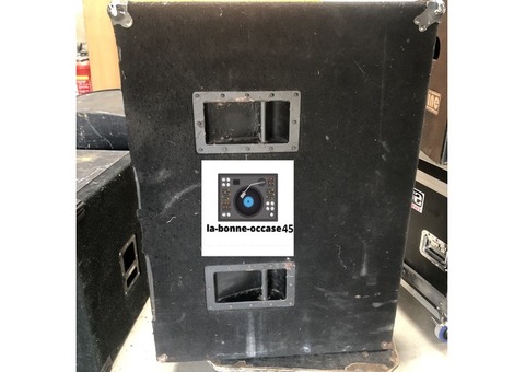 Vend caisson de basse SA 218 B Mc Cauley
