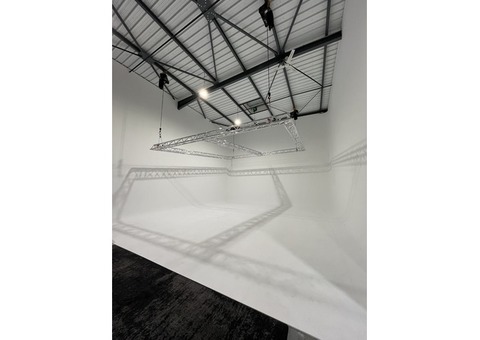 Structure Global Truss F33 gril 7 75 m avec traverse centrale