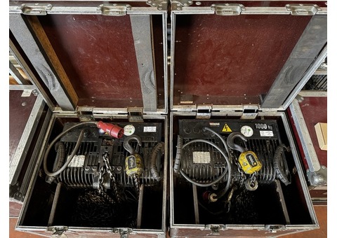 2x Palans électriques Verlinde SM10 1T 18 m chaîne Flight case