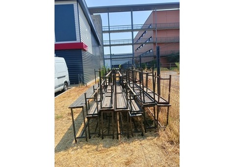 Vente de 28 Bancs