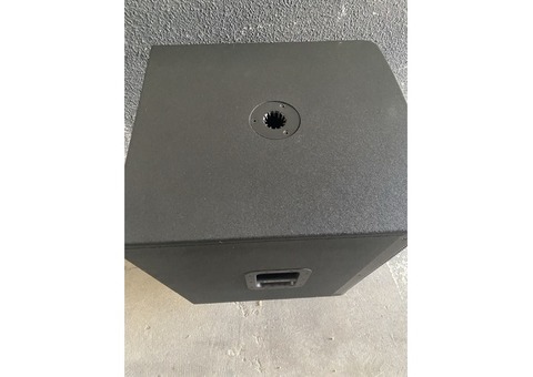 ElectroVoice ELX118 avec housse