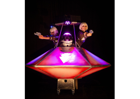 souccoupe volante de spectacle décor char de deambulation