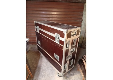 Flight console 124 X 97 X 40 cm