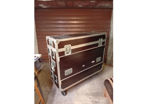 Flight console 124 X 97 X 40 cm