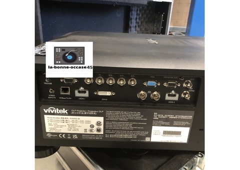 Vend Vidéo projecteur DU 8395 Z BK VIVITEK