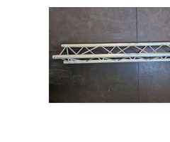Structure aluminium triangle 2 mètres 28 pièces