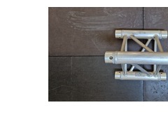 Structure aluminium triangle 025 mètre 10 pièces