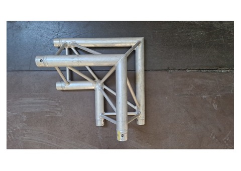 Structure aluminium triangle Raccord L 4 pièces