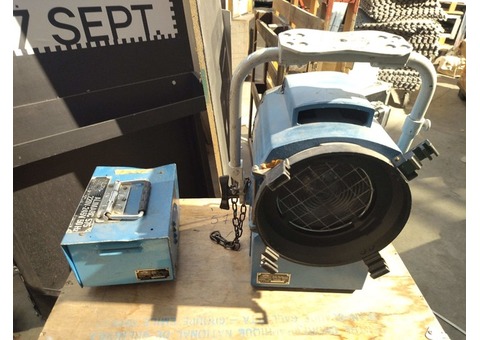 HMI Fresnel 575W